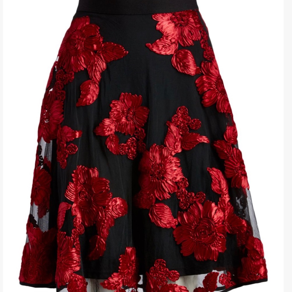 Black and red flower swing skirt